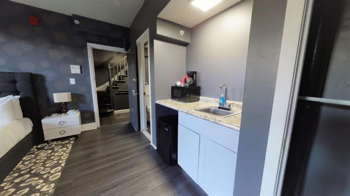 Lower Level Studios In Hip Bay Village Βοστώνη Εξωτερικό φωτογραφία